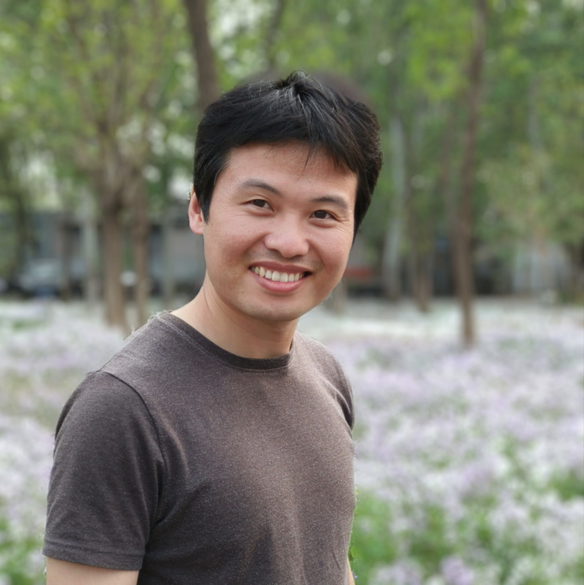 Mingwang Zhong